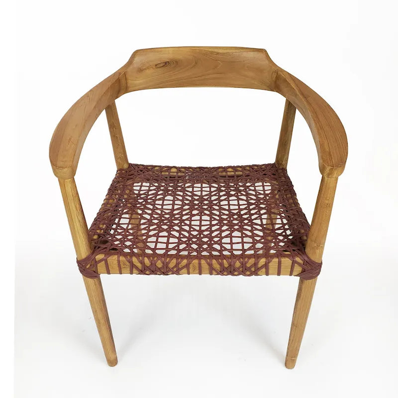 Fauteuil d'appoint en bois de teck noir avec siège en cuir tressé, dossier courbé, style rustique et moderne