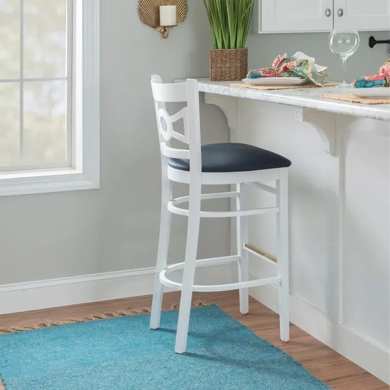 Tabouret de bar en hêtre massif blanc, dossier croisé, assise en similicuir, repose-pieds