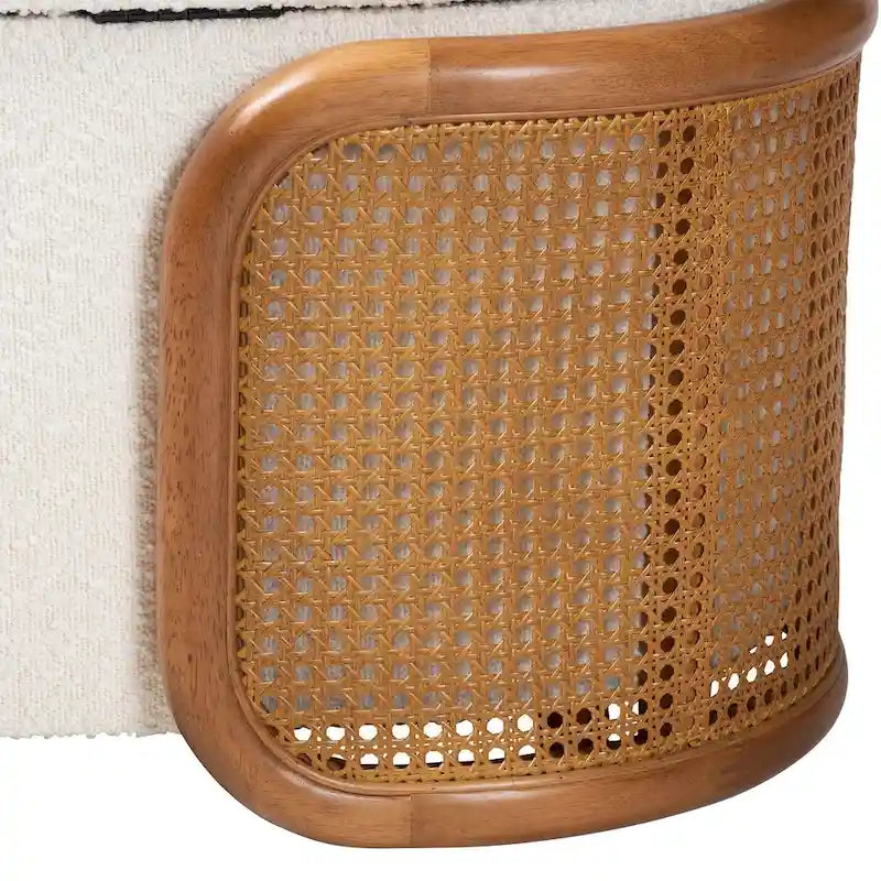 Banc de rangement Japandi crème Boucle avec couvercle relevable, pieds en rotin tissé, structure en hévéa