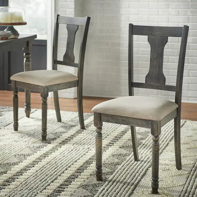 Chaise de salle à manger rustique en bois d'hévéa gris patiné avec pieds tournés, dossier incurvé et coussin en mousse